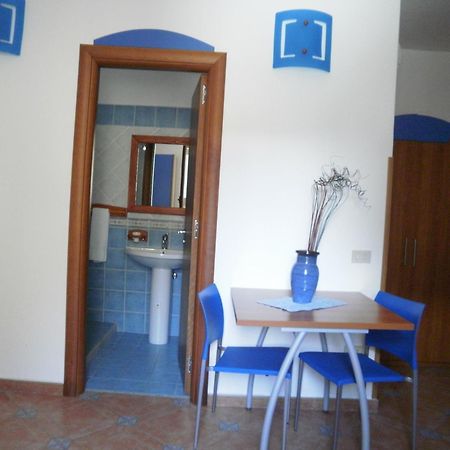 Sogni Nel Blu Aparthotel Isola di Ustica Quarto foto