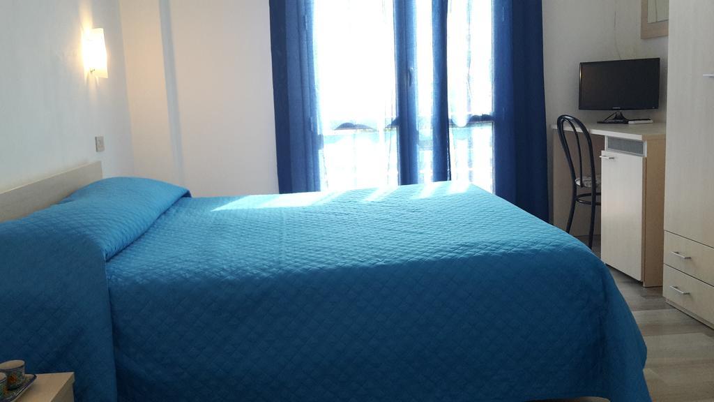 Sogni Nel Blu Aparthotel Isola di Ustica Exterior foto