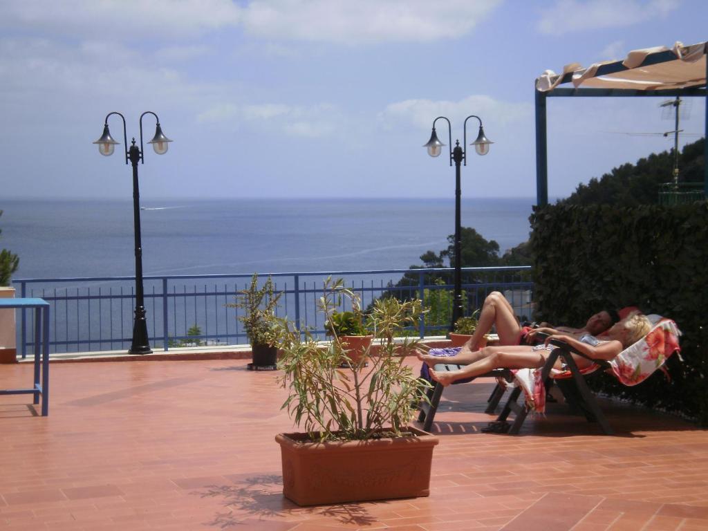 Sogni Nel Blu Aparthotel Isola di Ustica Exterior foto