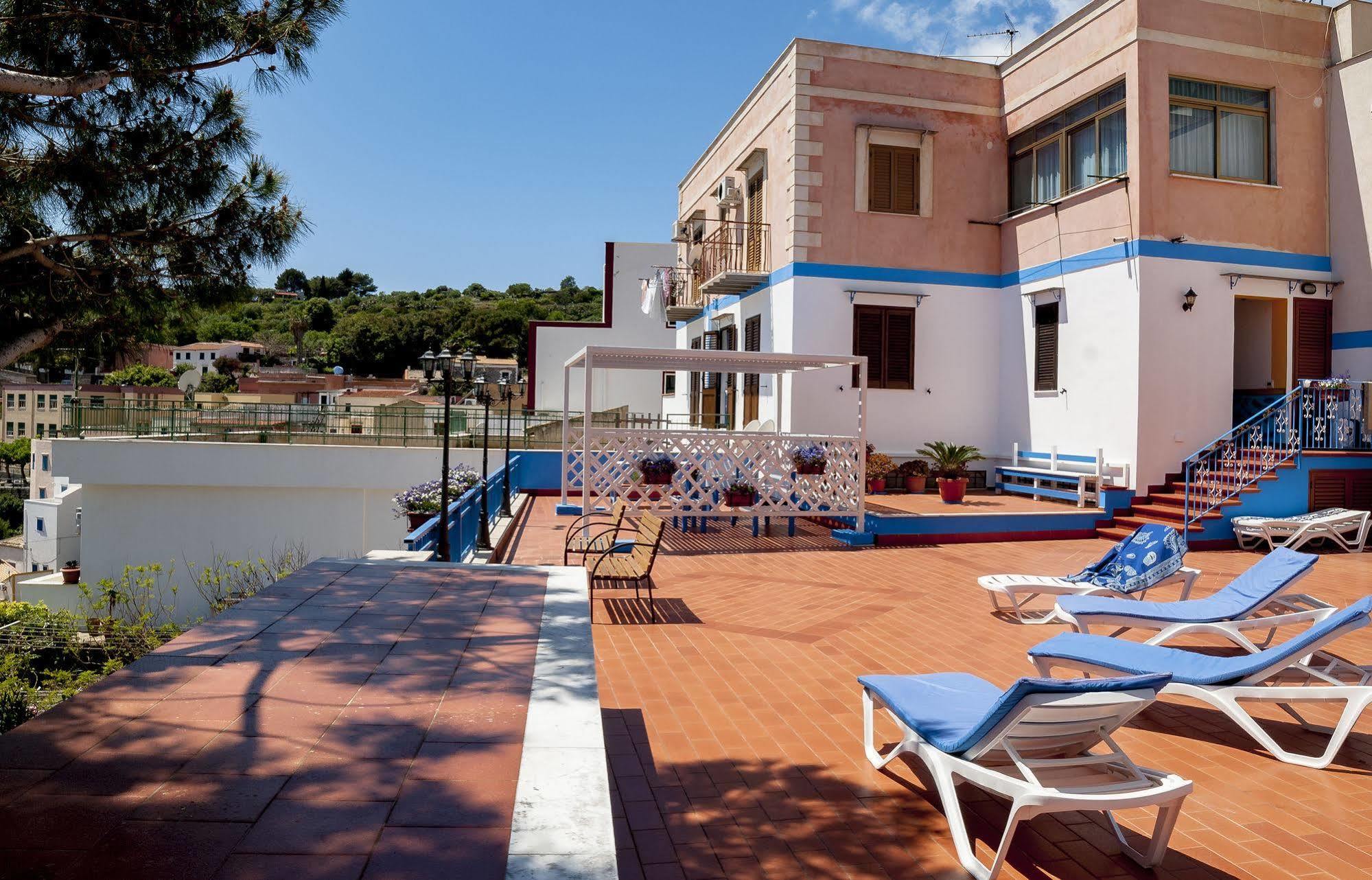 Sogni Nel Blu Aparthotel Isola di Ustica Exterior foto
