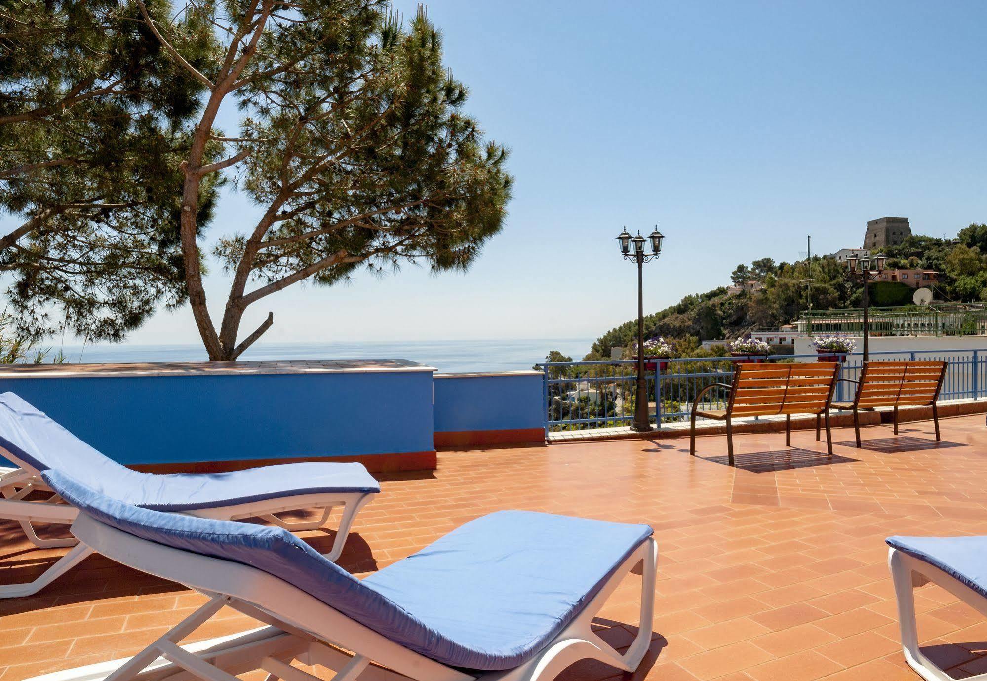 Sogni Nel Blu Aparthotel Isola di Ustica Exterior foto