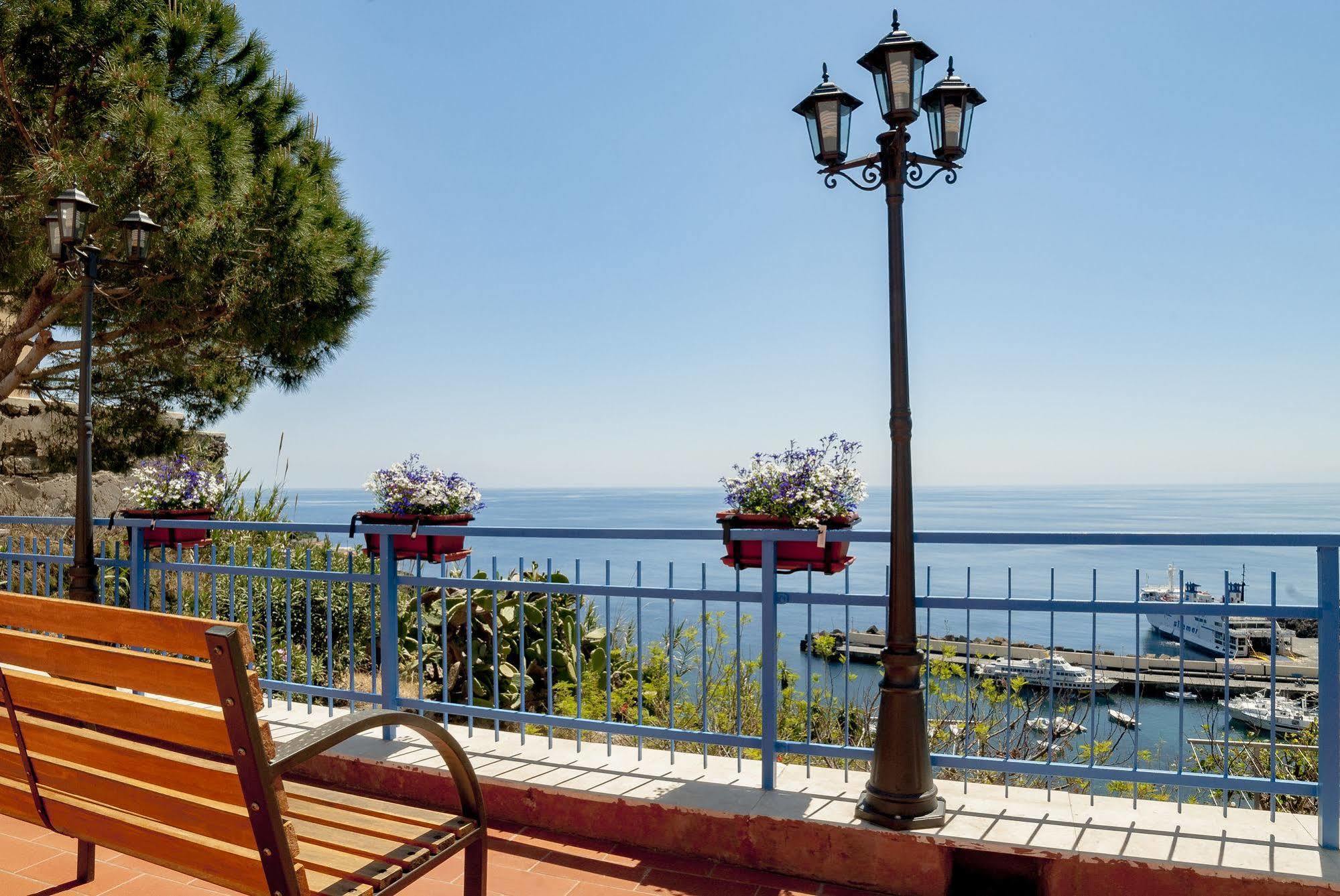 Sogni Nel Blu Aparthotel Isola di Ustica Exterior foto